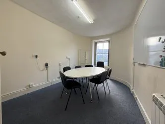 4A Lion Yard, Brecon, LD3 7BA