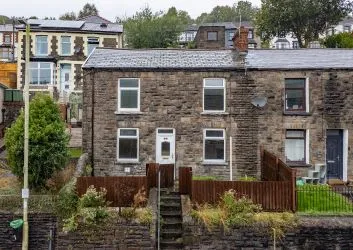 38 East Road, Tylorstown, Ferndale, Mid Glamorgan, CF43 3DD
