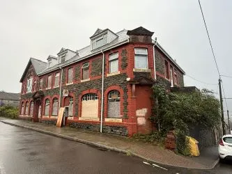 Aberaman Hotel, Thomas Terrace, Aberaman, Aberdare, Rhondda Cynon Taf, CF44 6EP