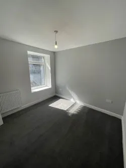 5 Graig Terrace, Ferndale, Mid Glamorgan, CF43 4EU