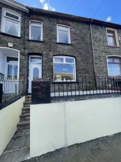 5 Graig Terrace, Ferndale, Mid Glamorgan, CF43 4EU