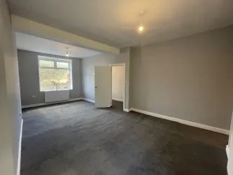 5 Graig Terrace, Ferndale, Mid Glamorgan, CF43 4EU