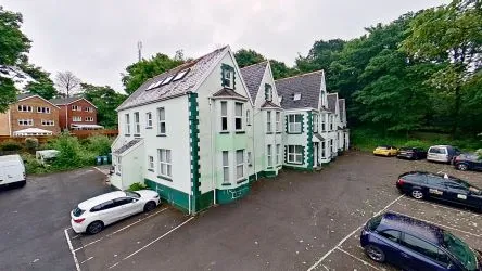 Flat 6 Garth-mor Court, Old Road, Neath, West Glamorgan, SA11 2HW