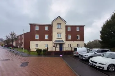 196 Longacres, Bridgend, Mid Glamorgan, CF31 2DE