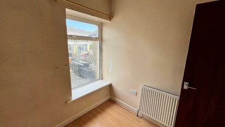 19 Penn Street, Treharris, Mid Glamorgan, CF46 5HL