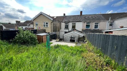 19 Penn Street, Treharris, Mid Glamorgan, CF46 5HL