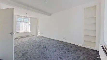 35 Pembroke Street, Aberdare, Mid Glamorgan, CF44 7BG