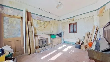 1 Blaenau Road, Llandybie, Ammanford, Dyfed, SA18 3YR