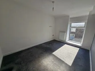 23 Tynybedw Street, Treorchy, Mid Glamorgan, CF42 6RA