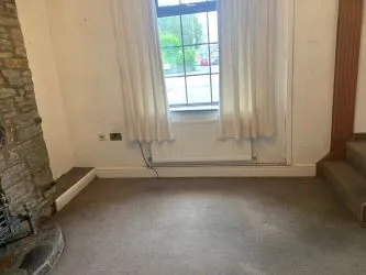 Bute Cottage, Llantrisant Road, Pontyclun, Mid Glamorgan, CF72 9DR