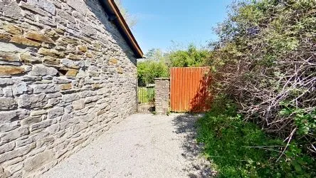Bute Cottage, Llantrisant Road, Pontyclun, Mid Glamorgan, CF72 9DR