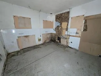 26 Adams Street, Tonypandy, Mid Glamorgan, CF40 2DU