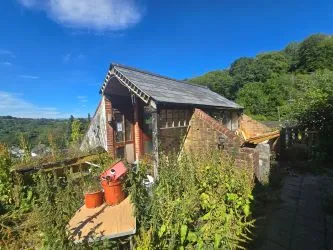 3 Shop Terrace, Clydach, Abergavenny, Gwent, NP7 0NB