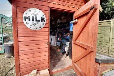 Turf Cottage, Llanelly Hill, Abergavenny, Gwent, NP7 0NU