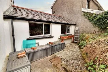 Turf Cottage, Llanelly Hill, Abergavenny, Gwent, NP7 0NU