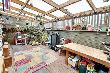 Turf Cottage, Llanelly Hill, Abergavenny, Gwent, NP7 0NU