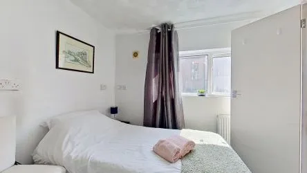 17-18 Bridge Street, Troedyrhiw, Merthyr Tydfil, Mid Glamorgan, CF48 4DT