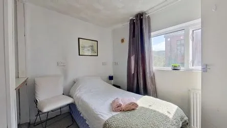 17-18 Bridge Street, Troedyrhiw, Merthyr Tydfil, Mid Glamorgan, CF48 4DT