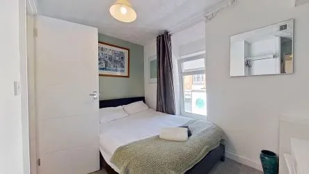 17-18 Bridge Street, Troedyrhiw, Merthyr Tydfil, Mid Glamorgan, CF48 4DT