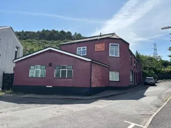 The Rose & Crown, 21-22 Bethel Street, Neath, West Glamorgan, SA11 2HQ