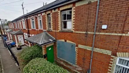 6 Queen Street, Pontypool, Gwent, NP4 6HP