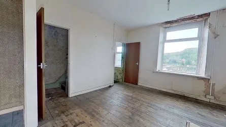 111 Birchgrove Street, Porth, Mid Glamorgan, CF39 9UU
