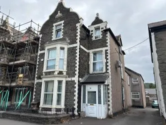 16 Gelliwastad Road, Pontypridd, Mid Glamorgan, CF37 2BW