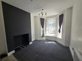 Flat 2, 49 Ferry Road, Grangetown, Caerdydd, Caerdydd, CF11 7DW