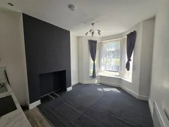 Flat 2, 49 Ferry Road, Grangetown, Caerdydd, Caerdydd, CF11 7DW