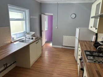 40 High Street, Ferndale, CF43 4RH