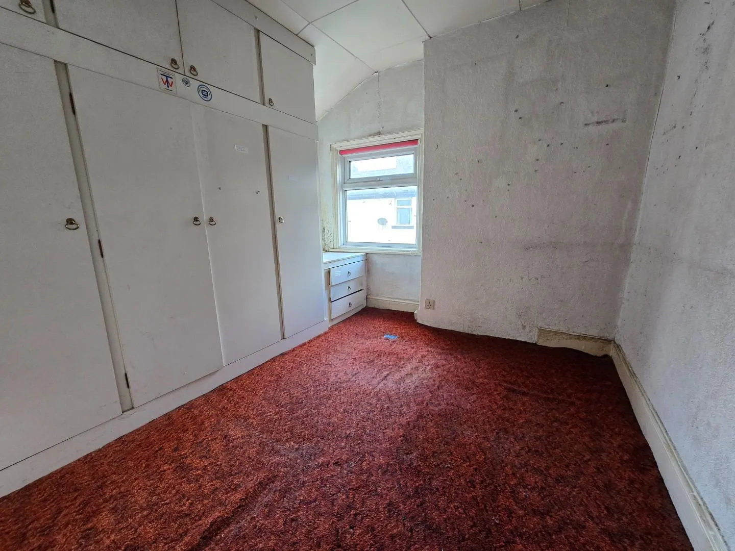 3 Bradford Terrace, Bury, BL9 0TT