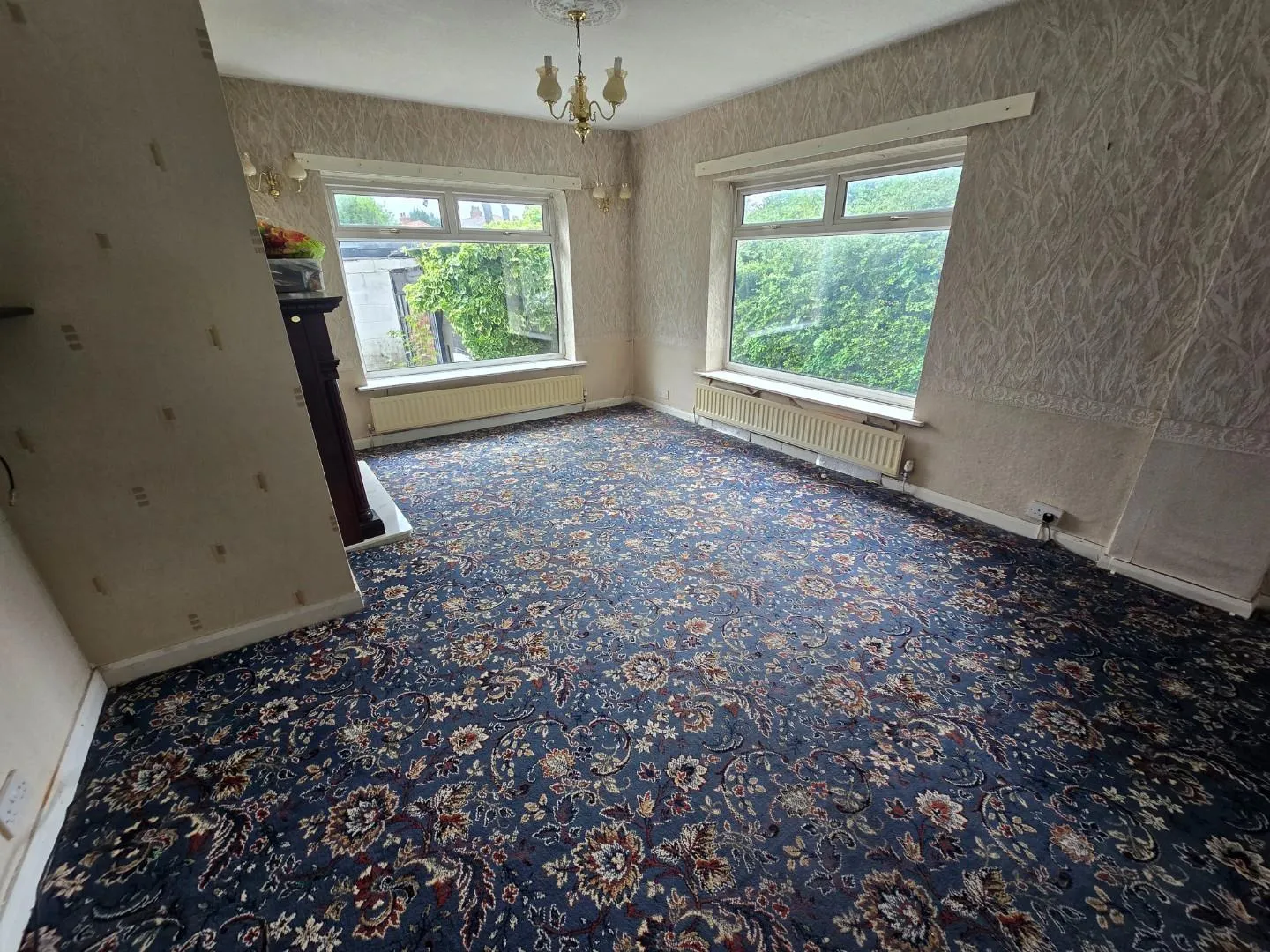 196 Wellington Road, Bury, BL9 9AH