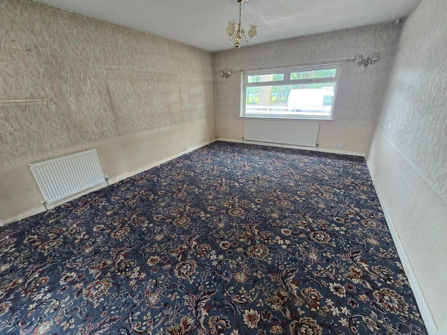 196 Wellington Road, Bury, BL9 9AH