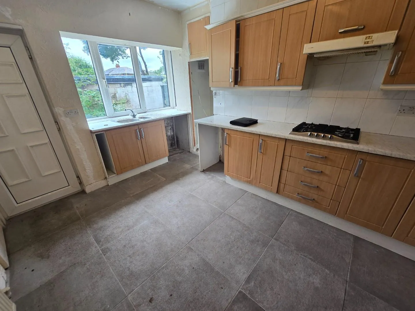 196 Wellington Road, Bury, BL9 9AH