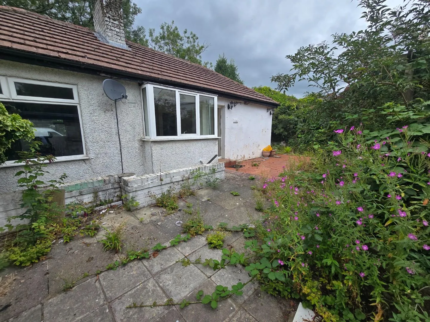 196 Wellington Road, Bury, BL9 9AH