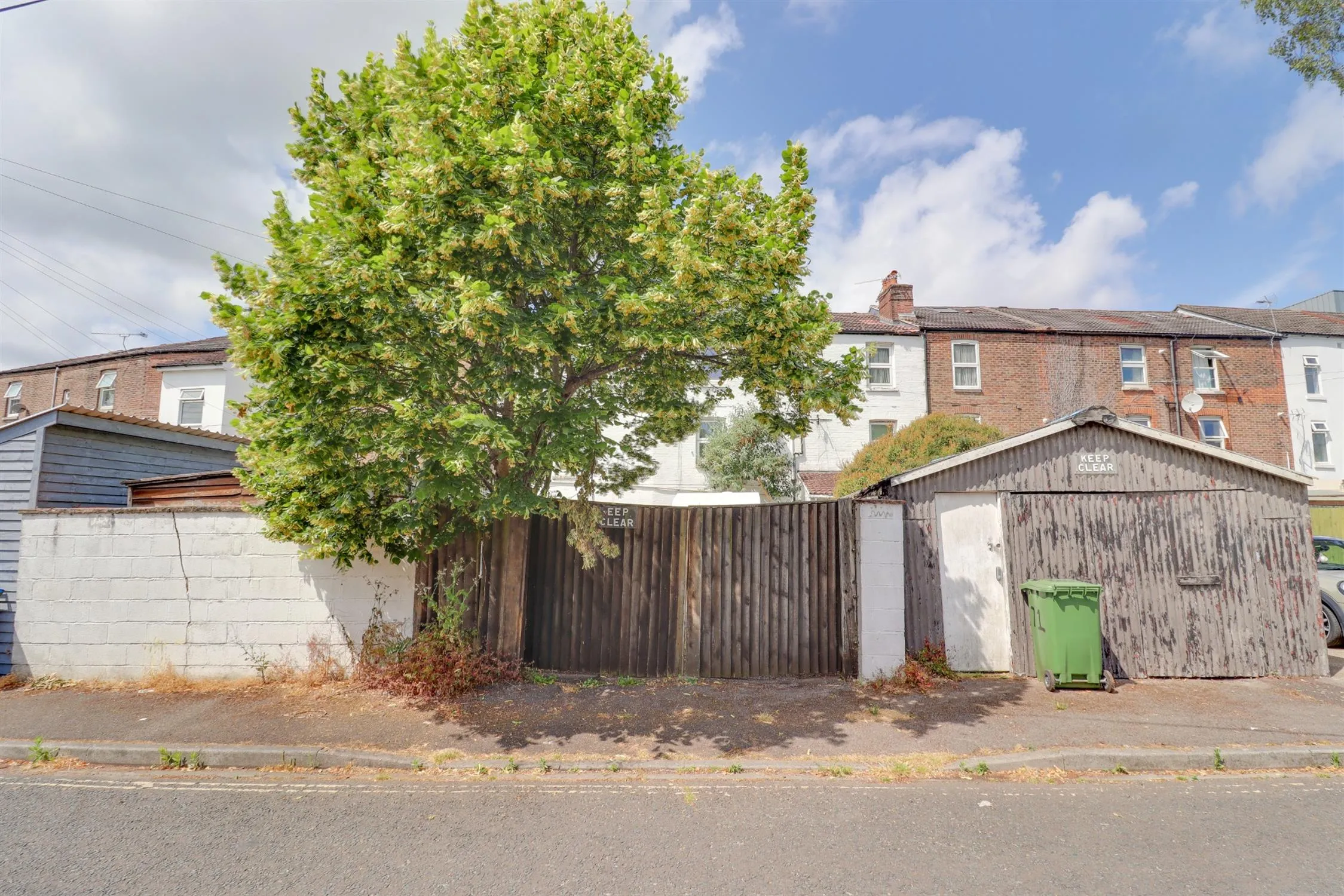 Victoria Road, Woolston, 5 Bedroom Property from Pearsons Estate Agents