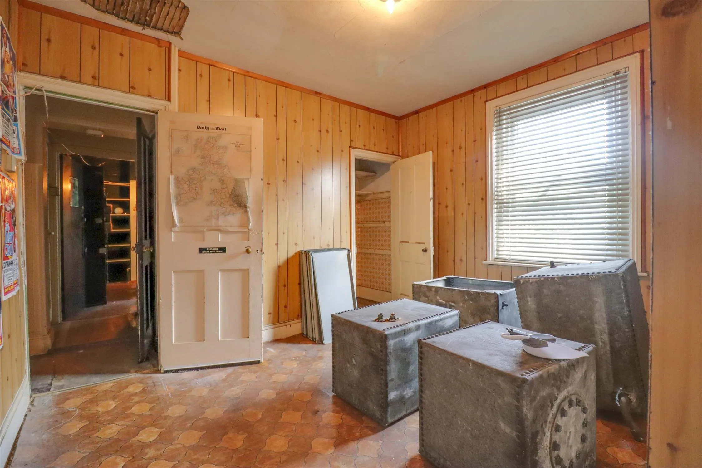 Victoria Road, Woolston, 5 Bedroom Property from Pearsons Estate Agents