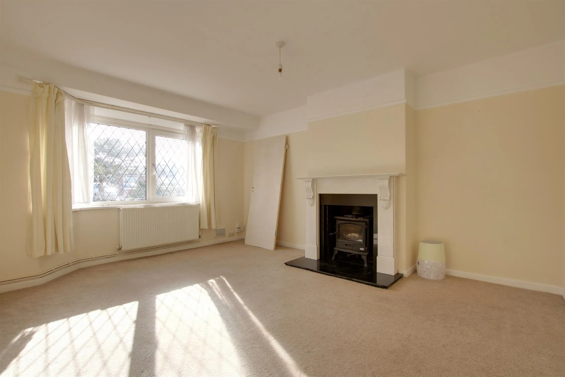 Meadowbank Road, Fareham. Auction Guide Price £225,000, 3 Bedroom Property from Pearsons Estate Agents