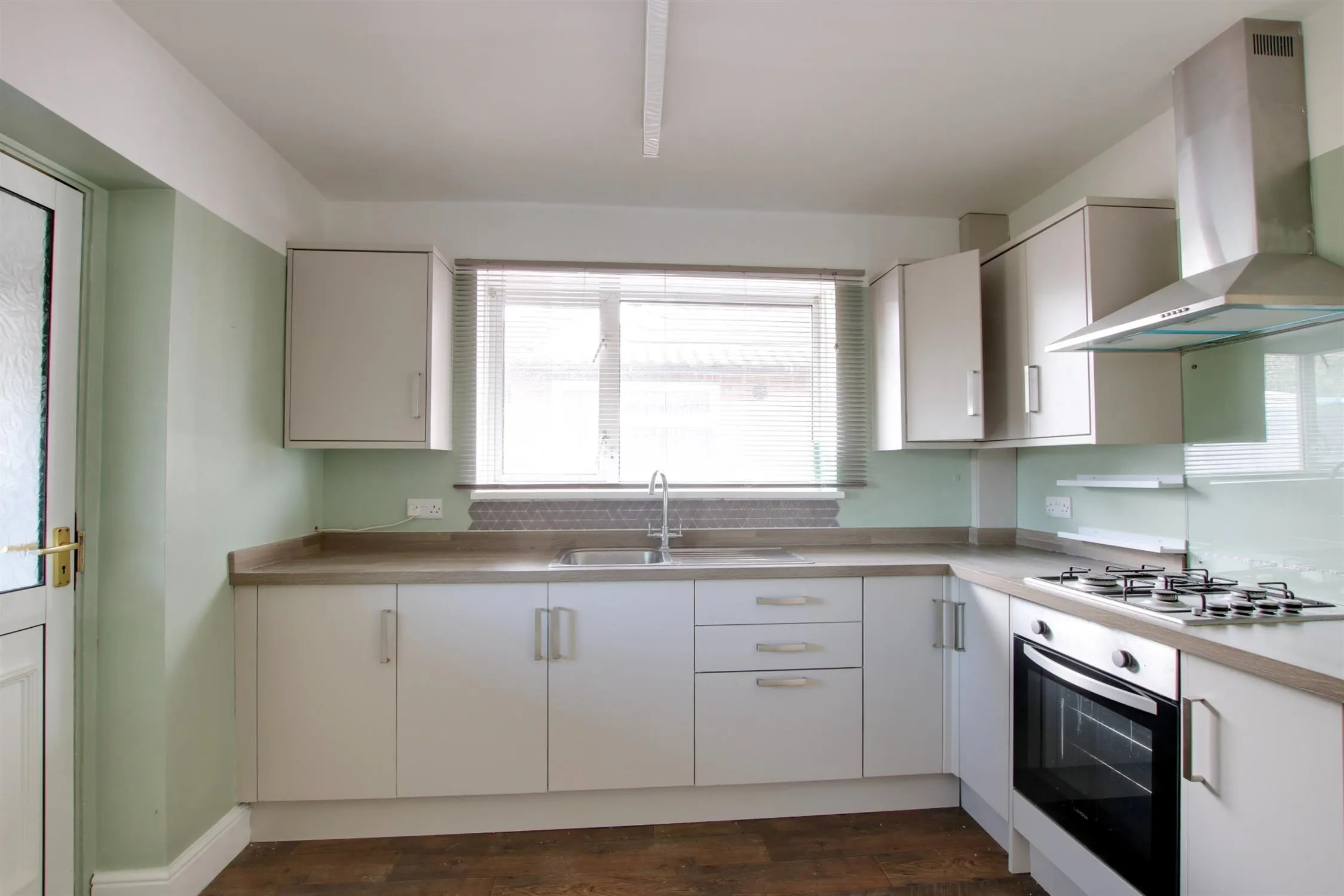 Meadowbank Road, Fareham. Auction Guide Price £225,000, 3 Bedroom Property from Pearsons Estate Agents