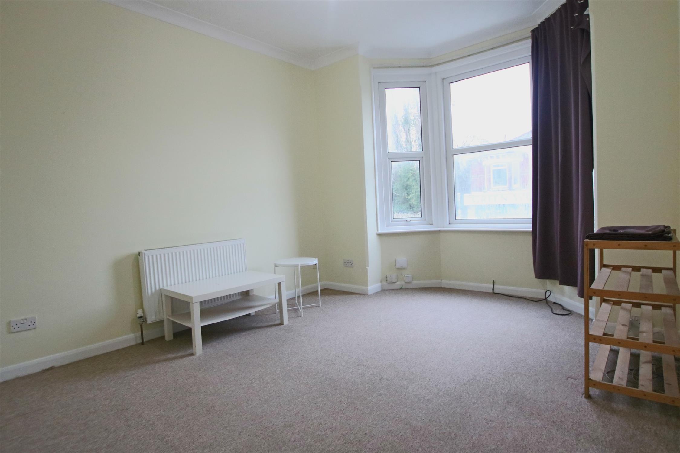 waythling, Southampton, 1 Bedroom Property from Pearsons Estate Agents
