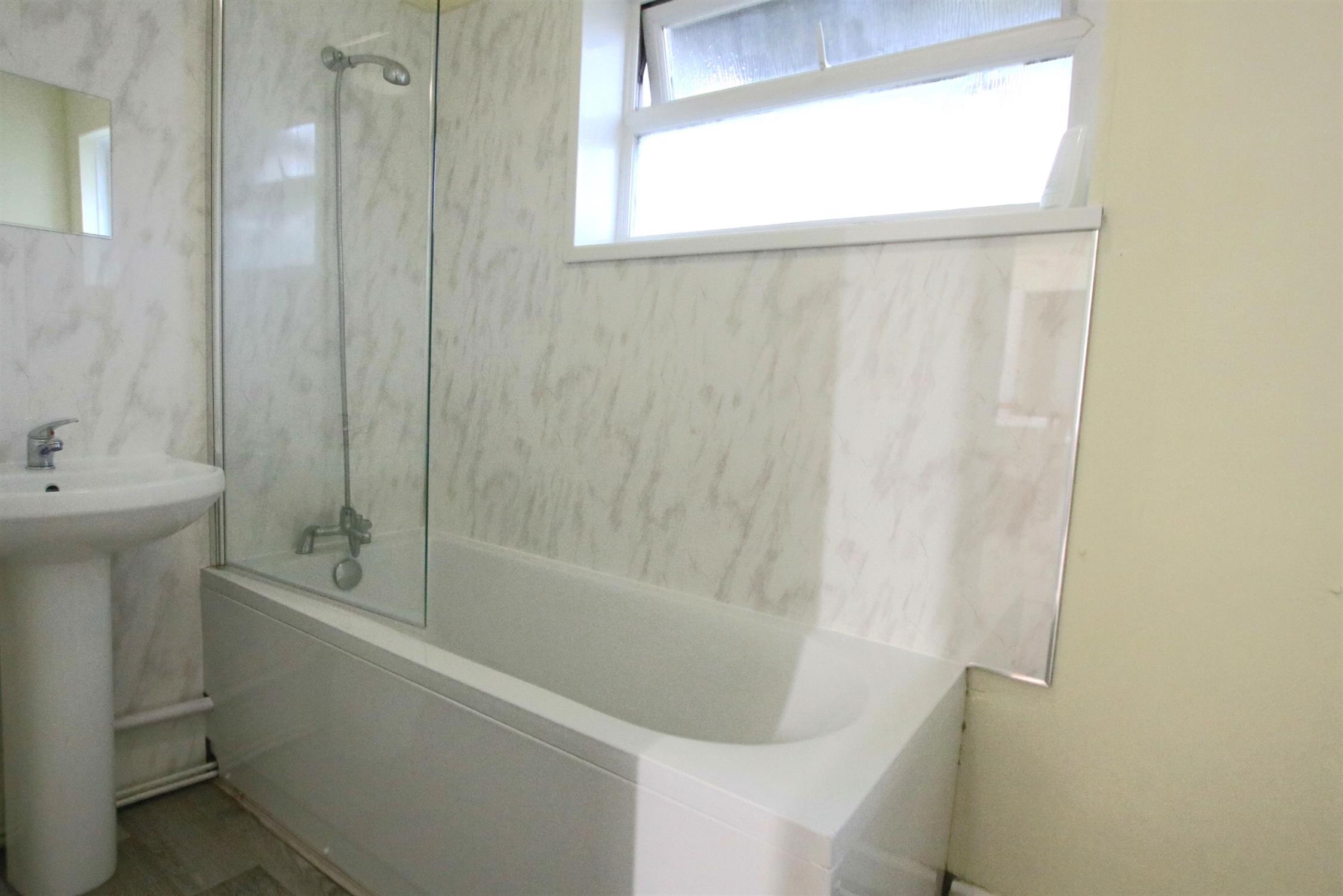 waythling, Southampton, 1 Bedroom Property from Pearsons Estate Agents