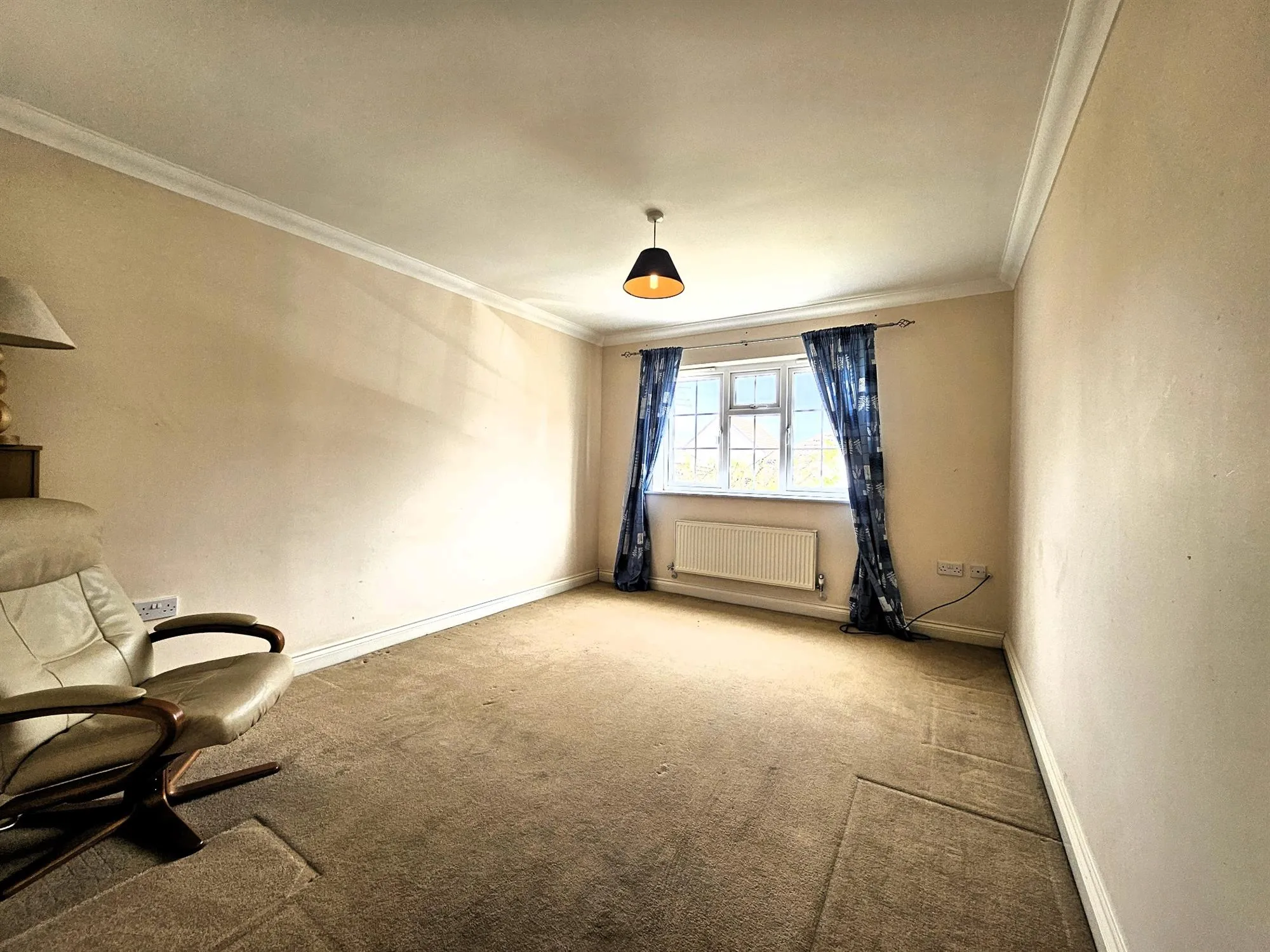 Hedge End, Southampton, 2 Bedroom Property from Pearsons Estate Agents
