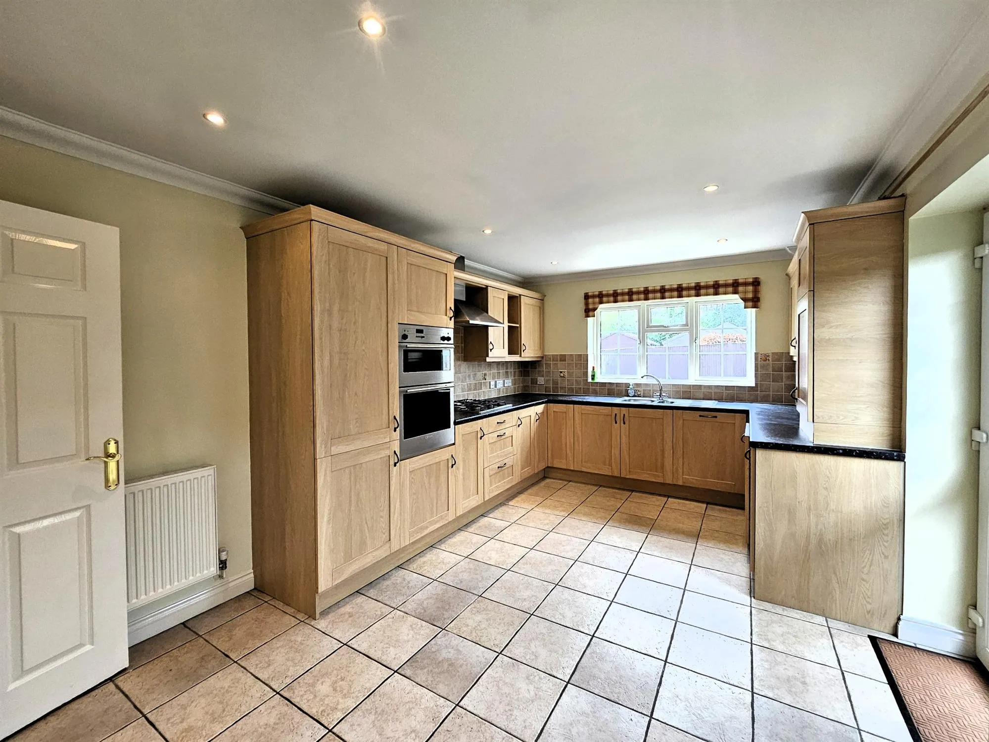 Hedge End, Southampton, 2 Bedroom Property from Pearsons Estate Agents