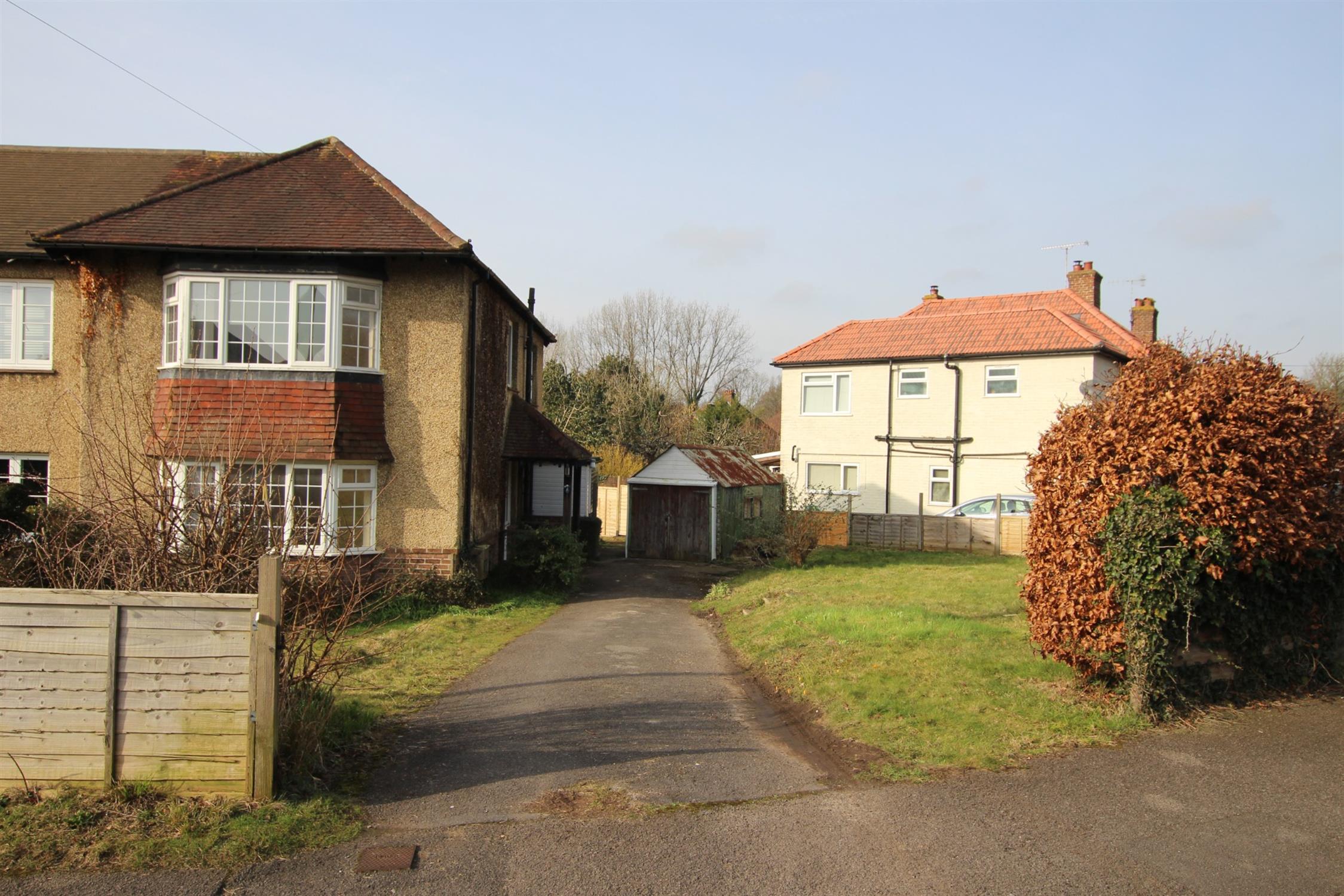 Oaklands Road, Petersfield, 3 Bedroom Property from Pearsons Estate Agents