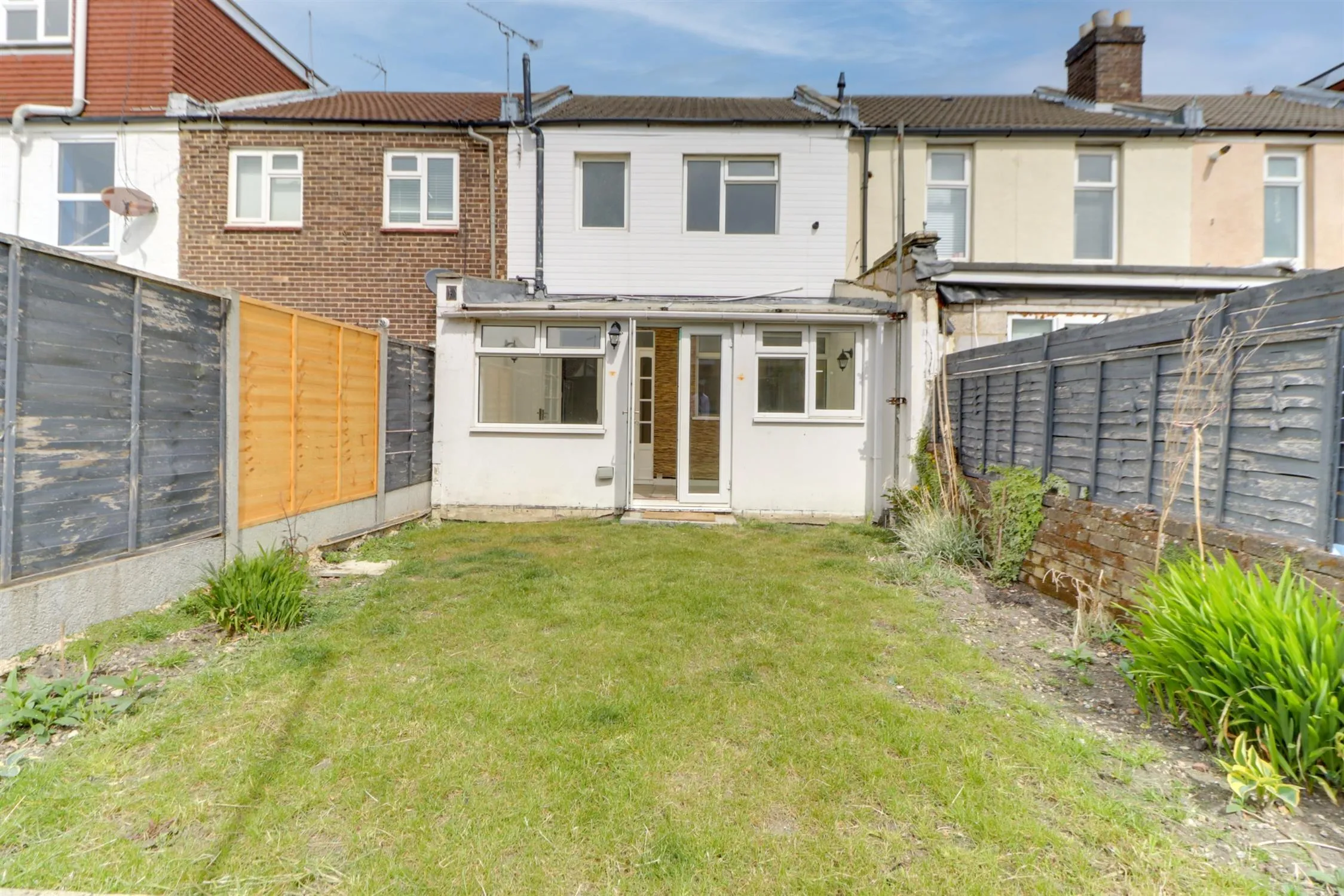 Knox Road, Portsmouth, 3 Bedroom Property from Pearsons Estate Agents
