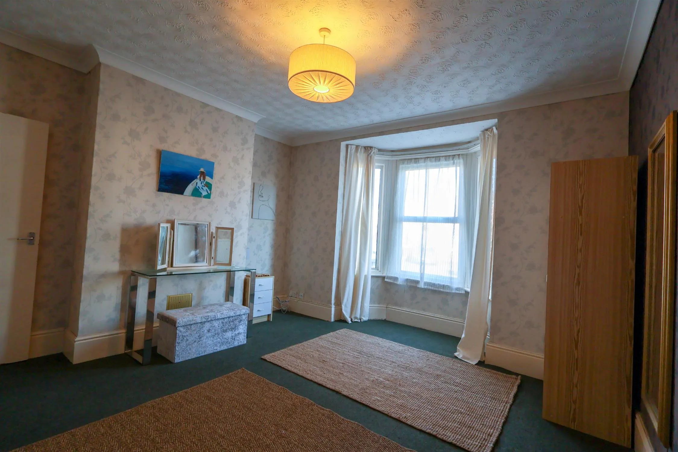 Auction!!! Shirley Park Road, Southampton, 2 Bedroom Property from Pearsons Estate Agents