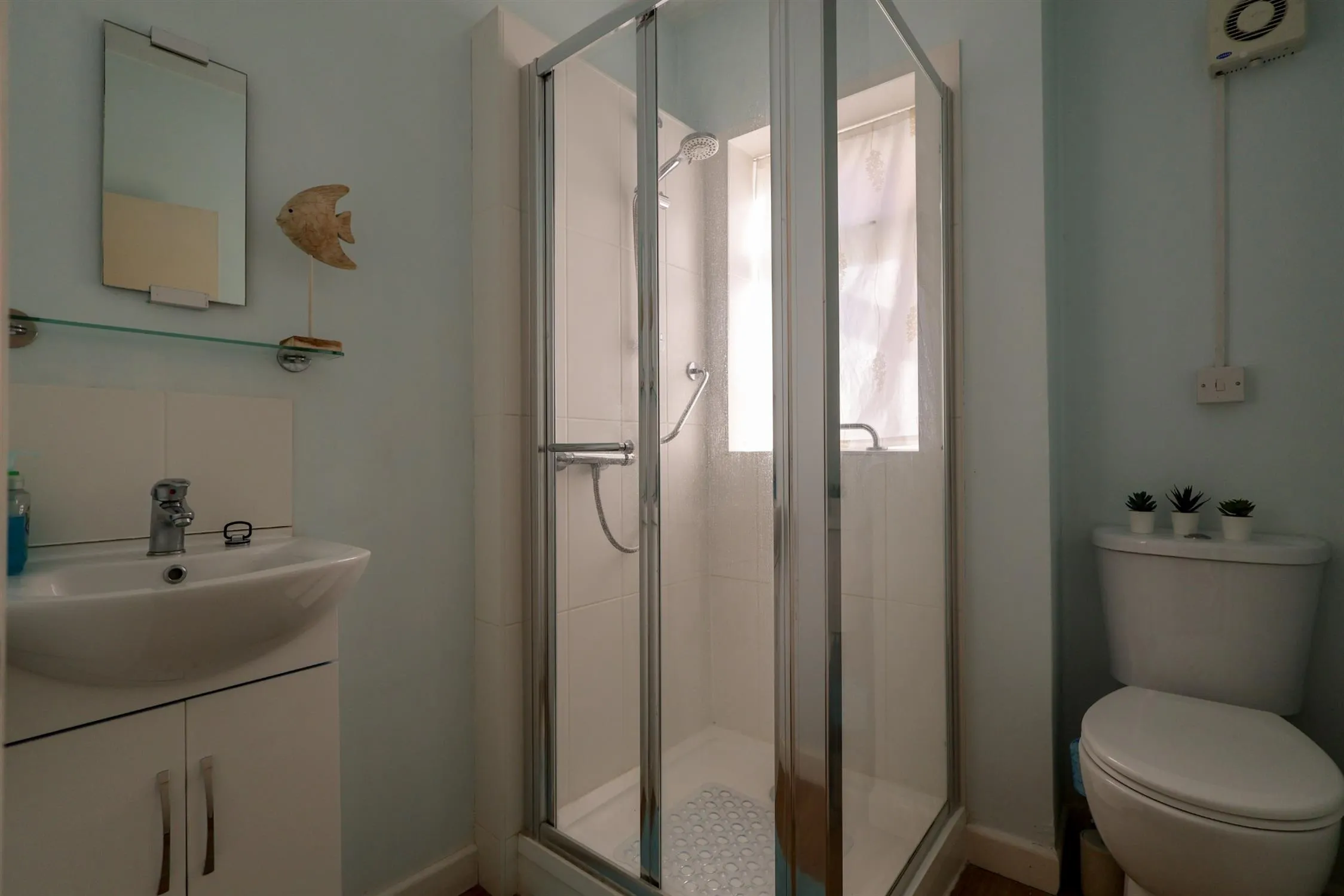 Auction!!! Shirley Park Road, Southampton, 2 Bedroom Property from Pearsons Estate Agents