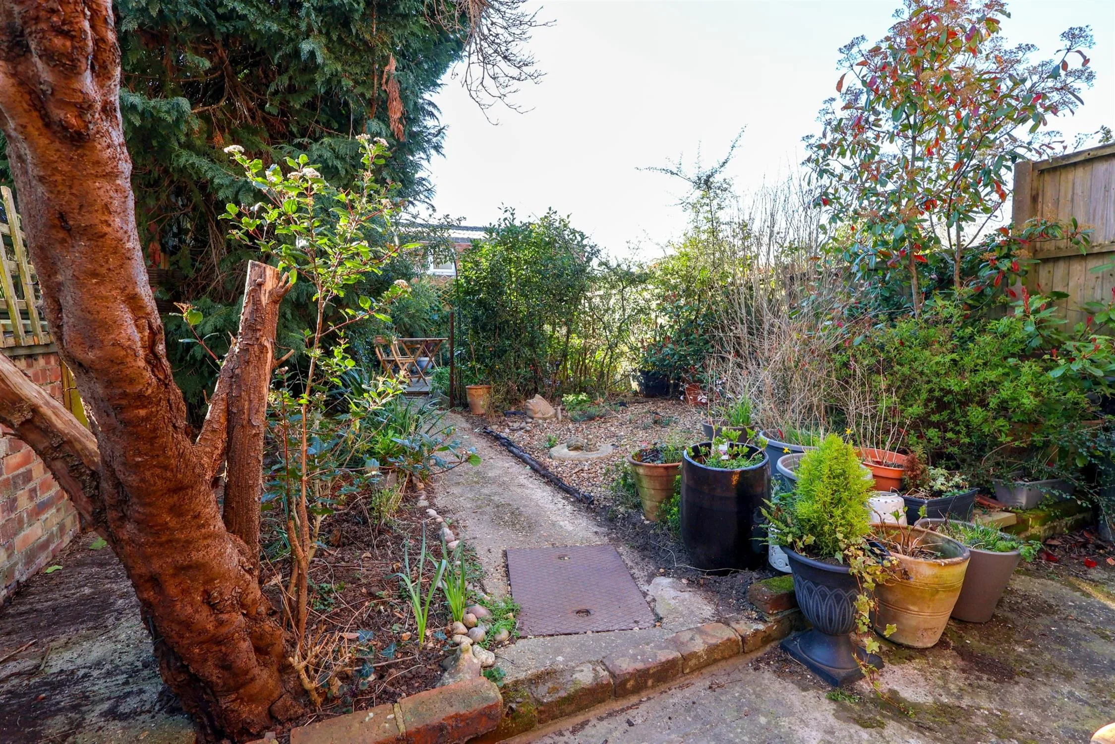 Auction!!! Shirley Park Road, Southampton, 2 Bedroom Property from Pearsons Estate Agents