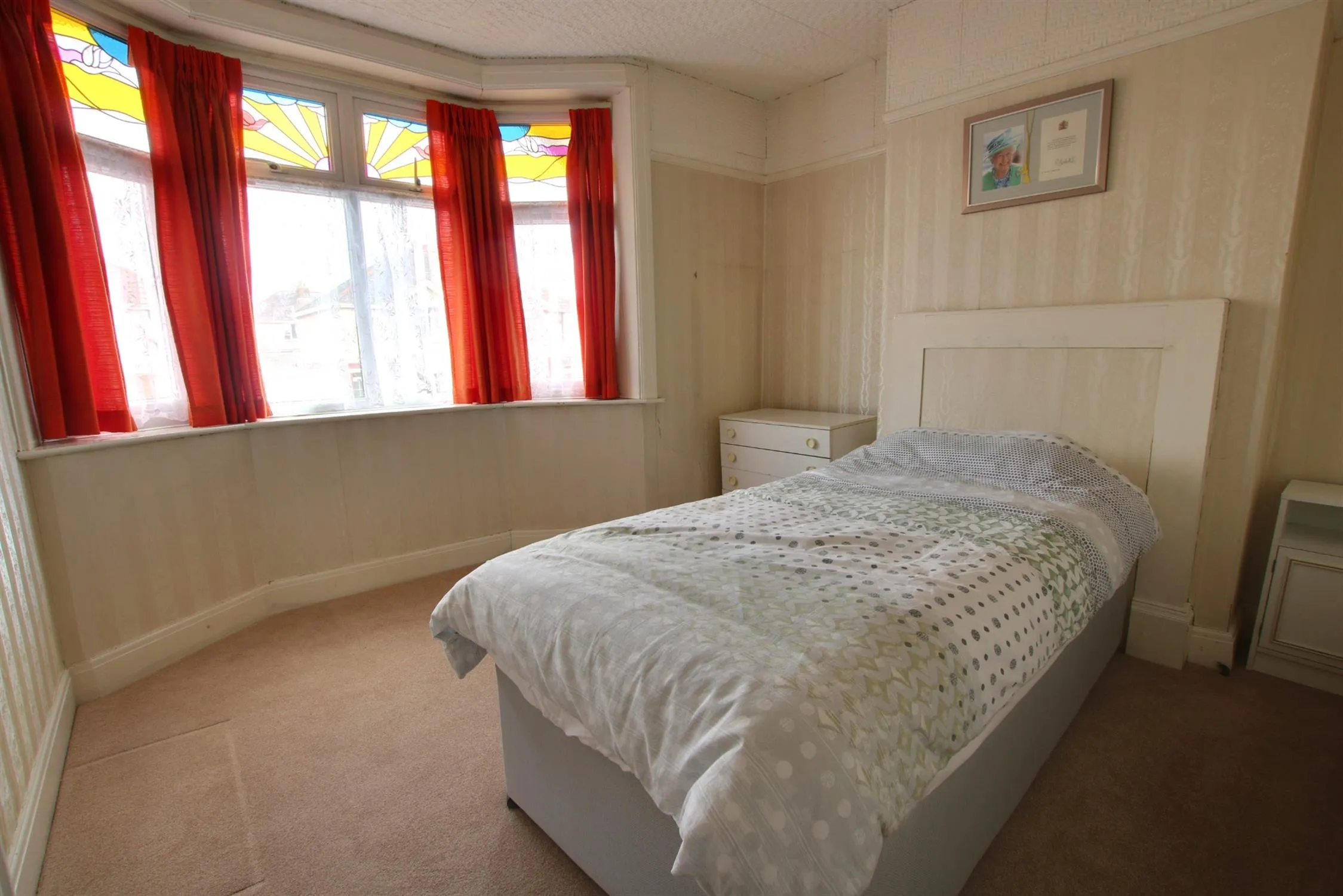 uthampton, 2 Bedroom Property from Pearsons Estate Agents