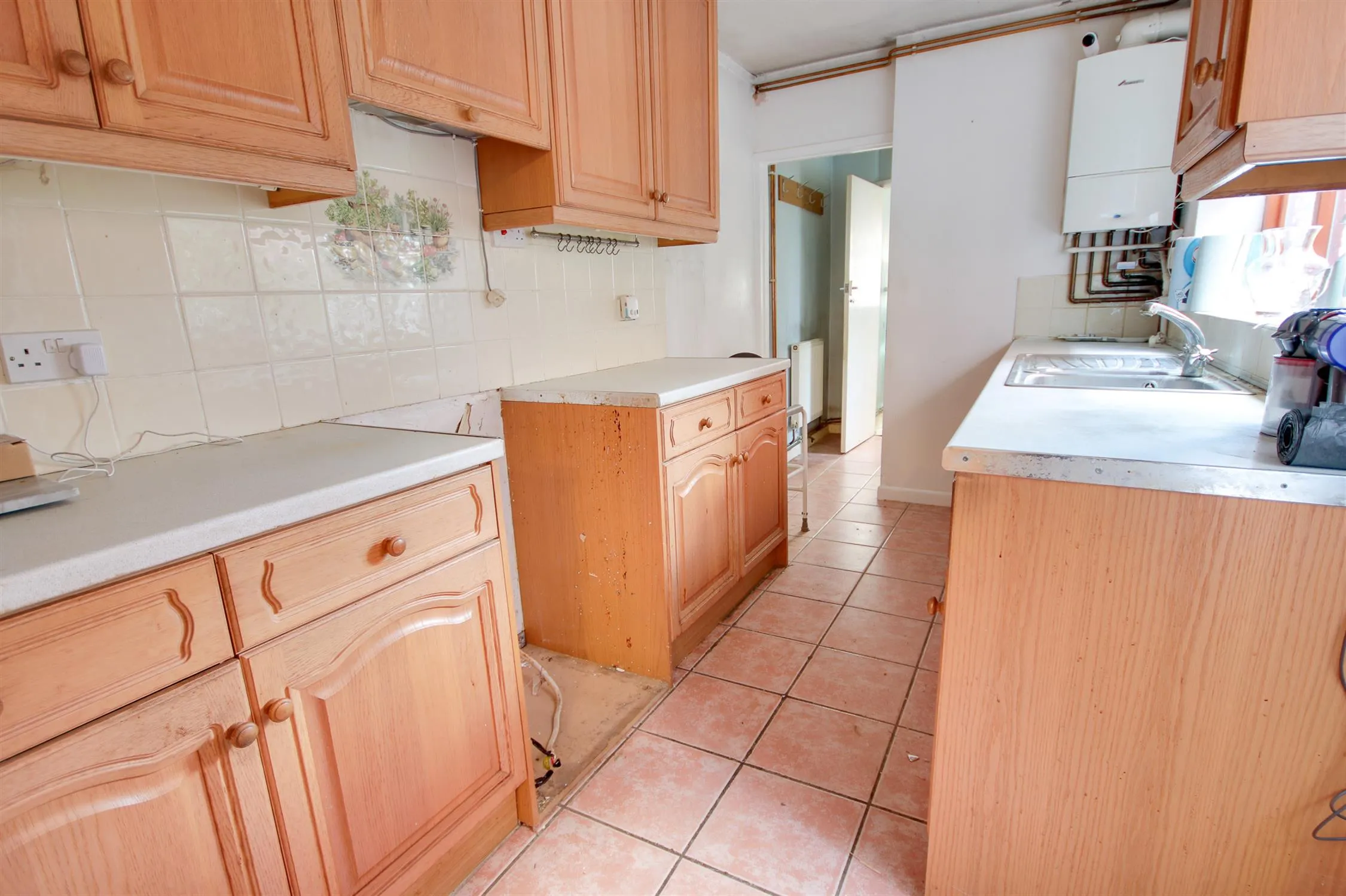 Auction Sale! Cash Buyers Only! Lots Of Potential!, 2 Bedroom Property from Pearsons Estate Agents